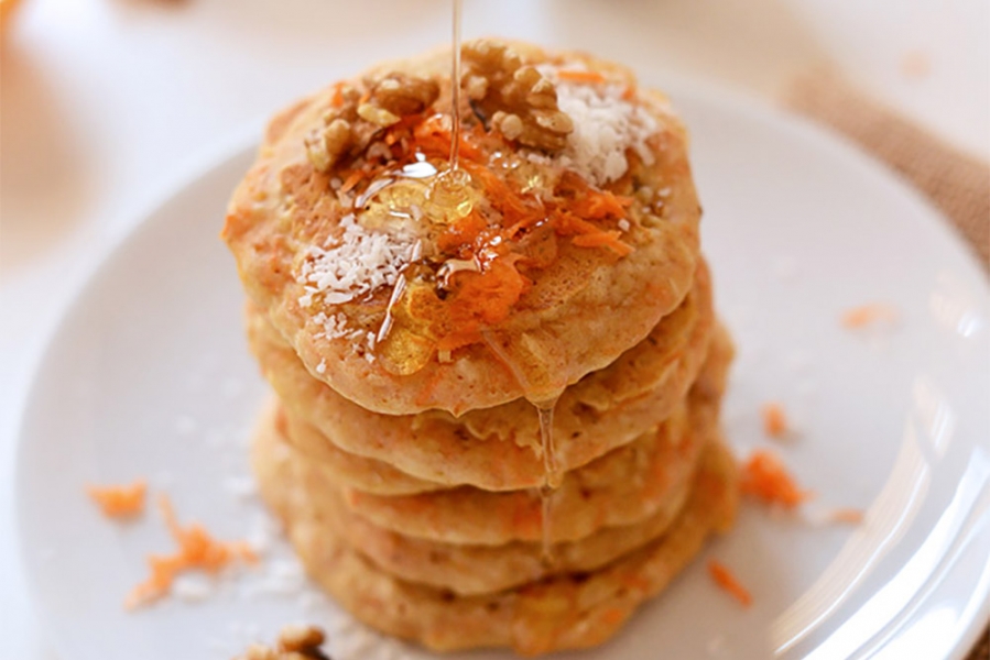 Carrot-Cake-Pancakes-with-Coconut-and-Walnuts-vegan-minimalistbaker.com___1000x667.jpg